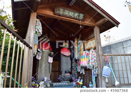 Tokyo's Suginami Ward Honan Tounji Temple's replacement Jizo 45987368