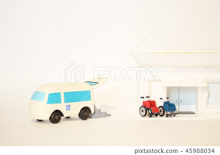 護理車輛，日間服務轉移 45988034