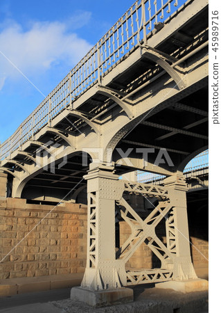 American old iron on rivets 45989716