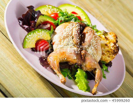 Quail Tabaka (grilled) with sesame 45999260