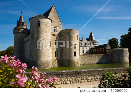 Chateau de Sully-sur-Loire, France Chateau de Sully-sur-Loire, France 46000061