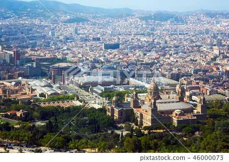 Historical neighbourhoods of Barcelona, view above 46000073