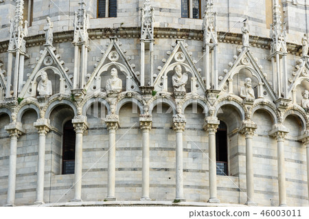 Detail of Pisa Baptistery of St. John. Pisa, Italy Detail of Pisa Baptistery of St. John. Pisa, Italy 46003011