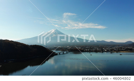Kawaguchiko and Mt. Fuji 46004802