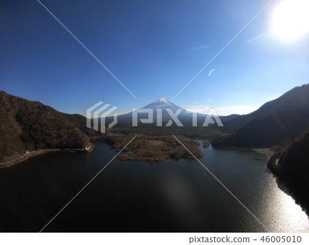 Shoji湖和富士山的日出 Shoji湖和富士山的日出 46005010