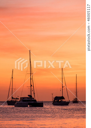 Boat sunset Boat sunset 46005117