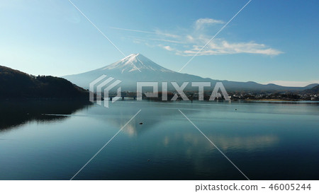 Kawaguchiko and Mt. Fuji 46005244