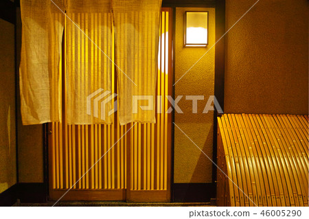 Kyoto Gion at night, entrance and warmth to Japanese restaurant 46005290