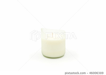 Beautiful candle for spa. Beautiful candle for spa. 46006389