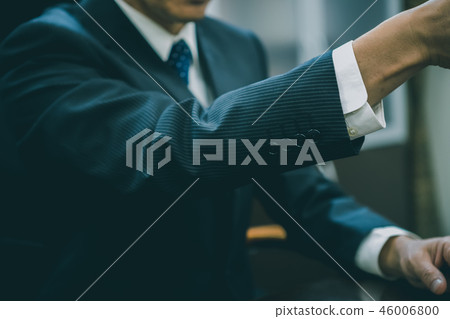 男人 男 男性 46006800