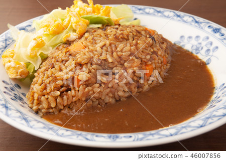 Curry rice with curry pilaf 46007856