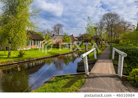 Typical dutch village Giethoorn in Netherlands Typical dutch village Giethoorn in Netherlands 46010984