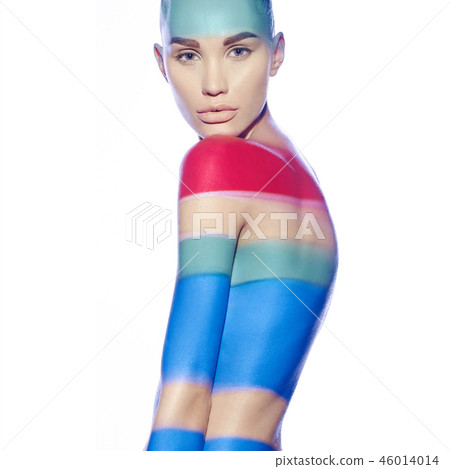 Elegant naked lady with color shadows on her body Elegant naked lady with color shadows on her body 46014014