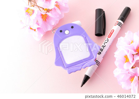 Cherry blossoms, name tag and magic pen 46014072