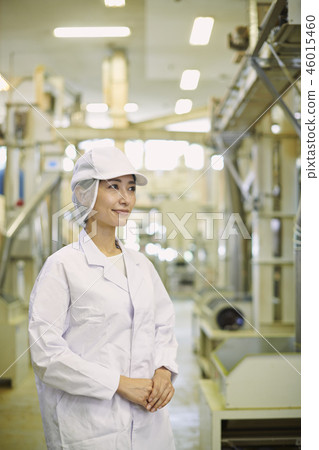 Food factory woman portrait 46015460