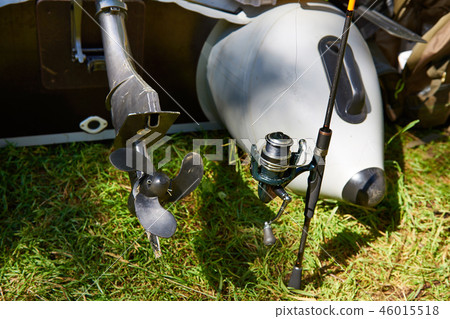 Spinning reel for fishing with motor blades Spinning reel for fishing with motor blades 46015518