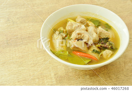 hot and spicy pork bone with tamarind soup 46017268