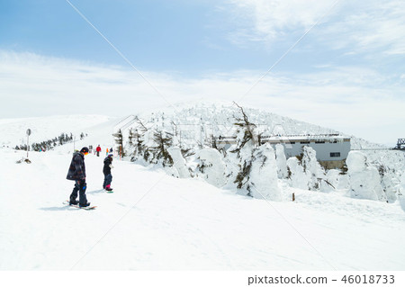 A slope A slope 46018733