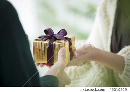 Present Present 46019829