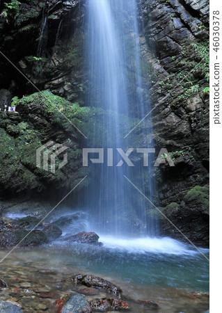 Kuroyama Mitaki (male waterfall) 46030378