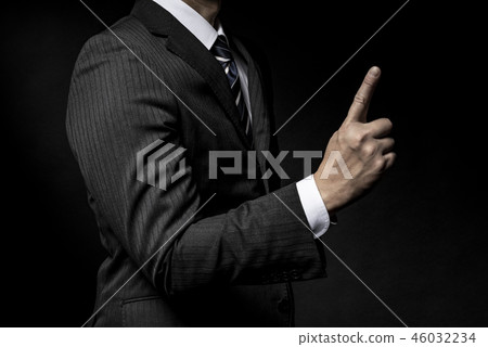 指向手指的商人 指向手指的商人 46032234