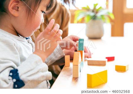 Children playing blocks Children playing blocks 46032568