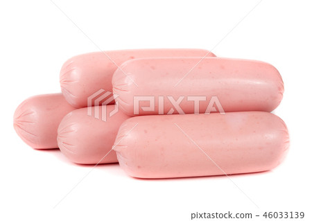 Five sausages isolated on white background closeup Five sausages isolated on white background closeup 46033139