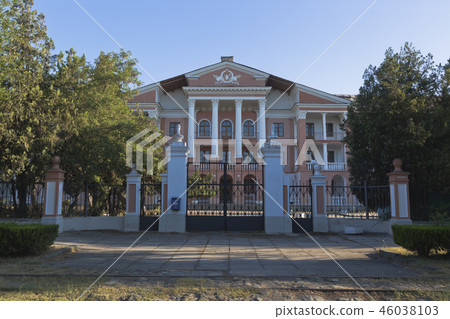 The building of the children's sanatorium Tavrida The building of the children's sanatorium Tavrida 46038103