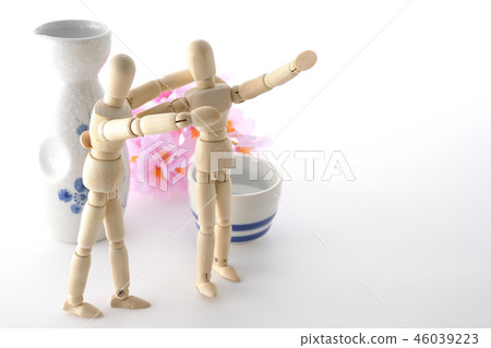 Cherry-blossom viewing  46039223