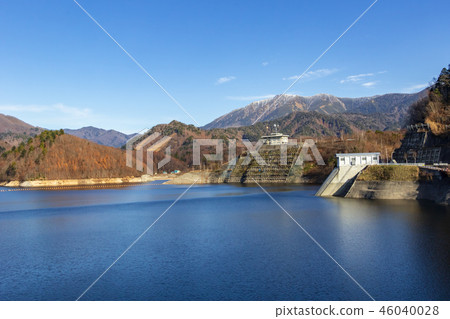 Later also the lake 46040028