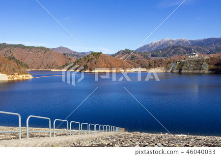 Later also the lake 46040033