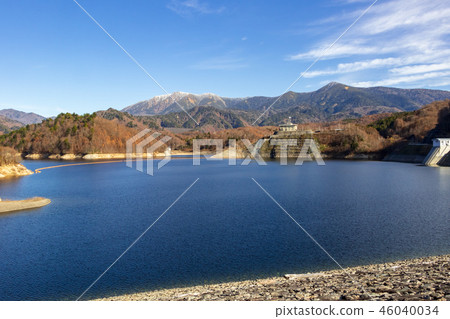 Later also the lake 46040034