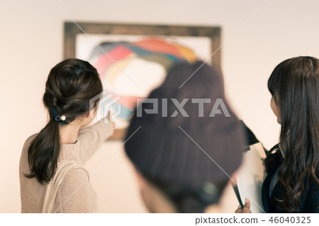 Gallery Exhibition 46040325