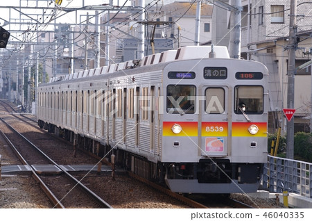 Tokyu Series 8500 Oyamadai Station Tokyu Series 8500 Oyamadai Station 46040335