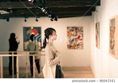 Gallery Exhibition 46041541