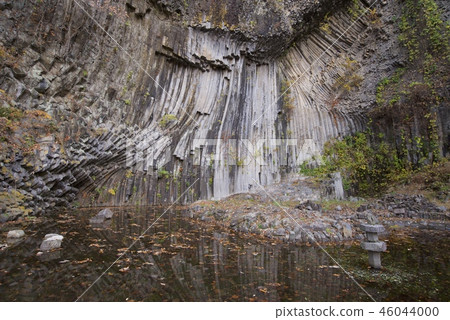 Blue Dragon Cave in Xuan Wu Dong Park (Toyoka City, Hyogo Prefecture) 46044000