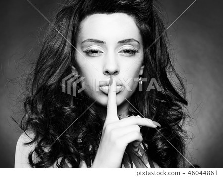 Beautifu lady Beautifu lady 46044861