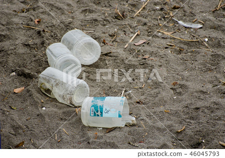 流浪垃圾 流浪垃圾 46045793