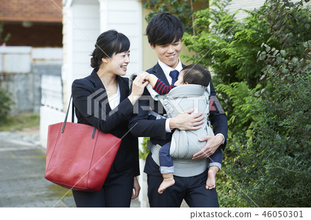 Working together 46050301