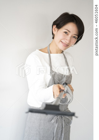 Beautiful favorite cute housewife struggling to year-end cleaning 46051604