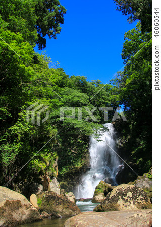 White Falls of Nazo 46060544