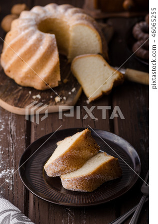 Monkey bread food photography 46065255