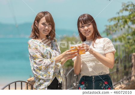 Vacation beer toast image Vacation beer toast image 46072010