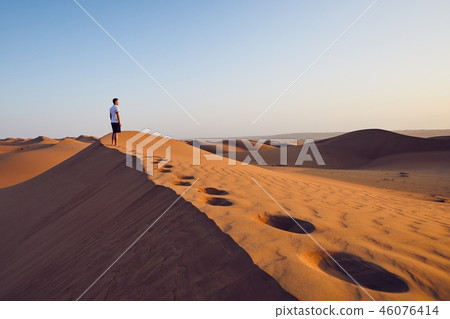 Alone in desert Alone in desert 46076414