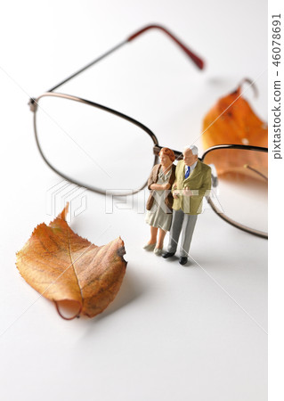An old couple An old couple 46078691