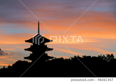 塔和晚上燒烤-5 46081367