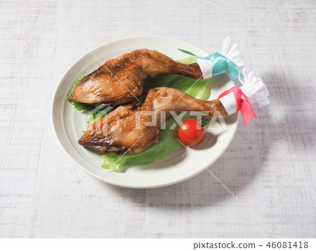 Two Christmas chickens on a plate Two Christmas chickens on a plate 46081418