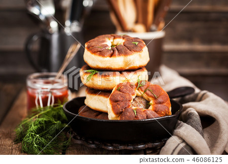 Traditional Russian deep fried meat patties Traditional Russian deep fried meat patties 46086125