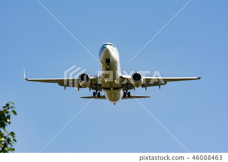 airplane 46088463