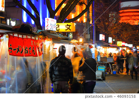 Nakasu no Yatai entertainment district Nakasu in Hakata Ward, Fukuoka Prefecture 46093158